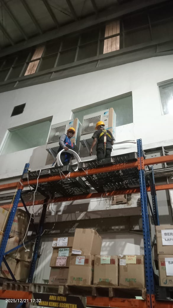 Dokumentasi service AC Semarang CV Rafa Jaya Teknik